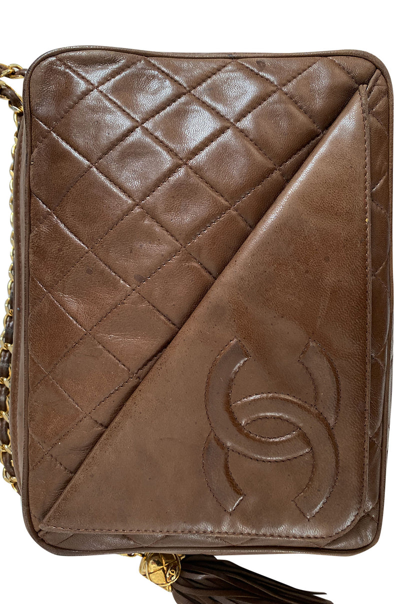 Gorgeous Chanel Vintage Runway 1990's Jumbo Gold Metallic Lambskin Handbag  New