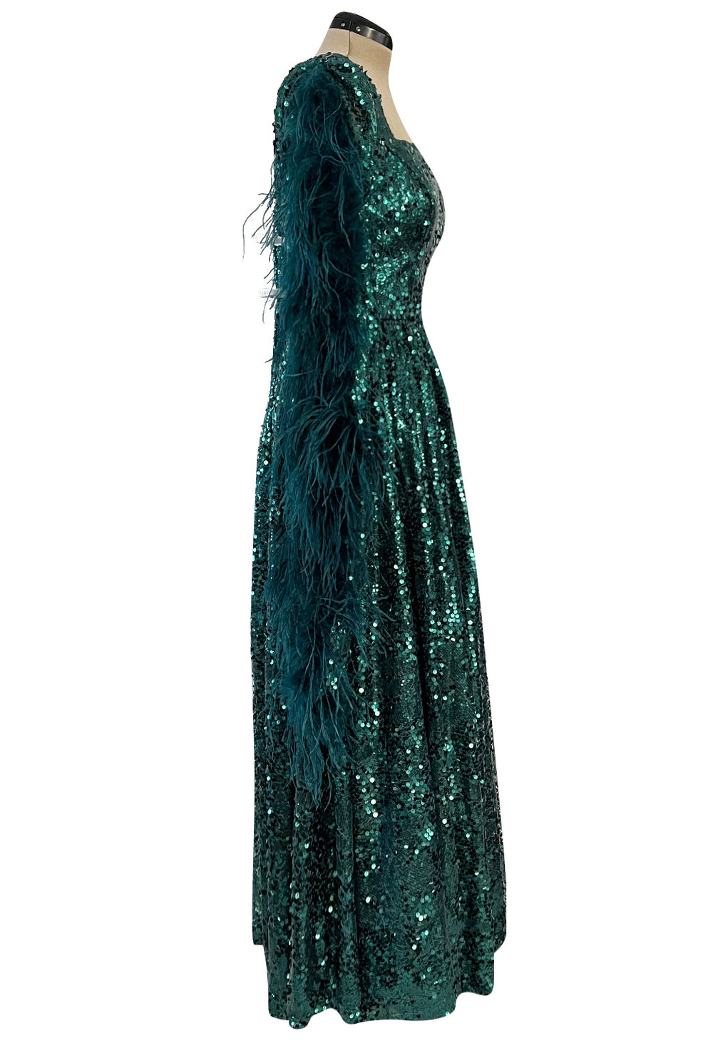 1970s Unlabeled Green Sequin Dress w Dramatic Feather Trimmed Open Ext Shrimpton Couture 1970s Unlabeled Green Sequin Dress w Dramatic Feather Trimmed Open Ext Shrimpton Couture