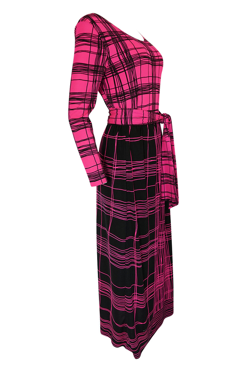 1970s Mr. Dino Pink Graphic Print Jersey Body Suit & Skirt Set