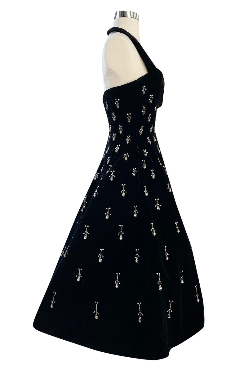 Incredible 1950s Ceil Chapman Jewelled Rhinestone Tear Drop Black Velvet Shelf Bust Dress