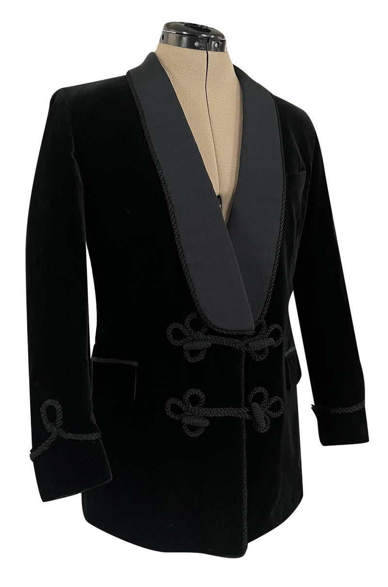 Unbelievable Vintage Turnbull & Asser Men's Black Velvet Smoking Jacket w Braided Silk Cord
