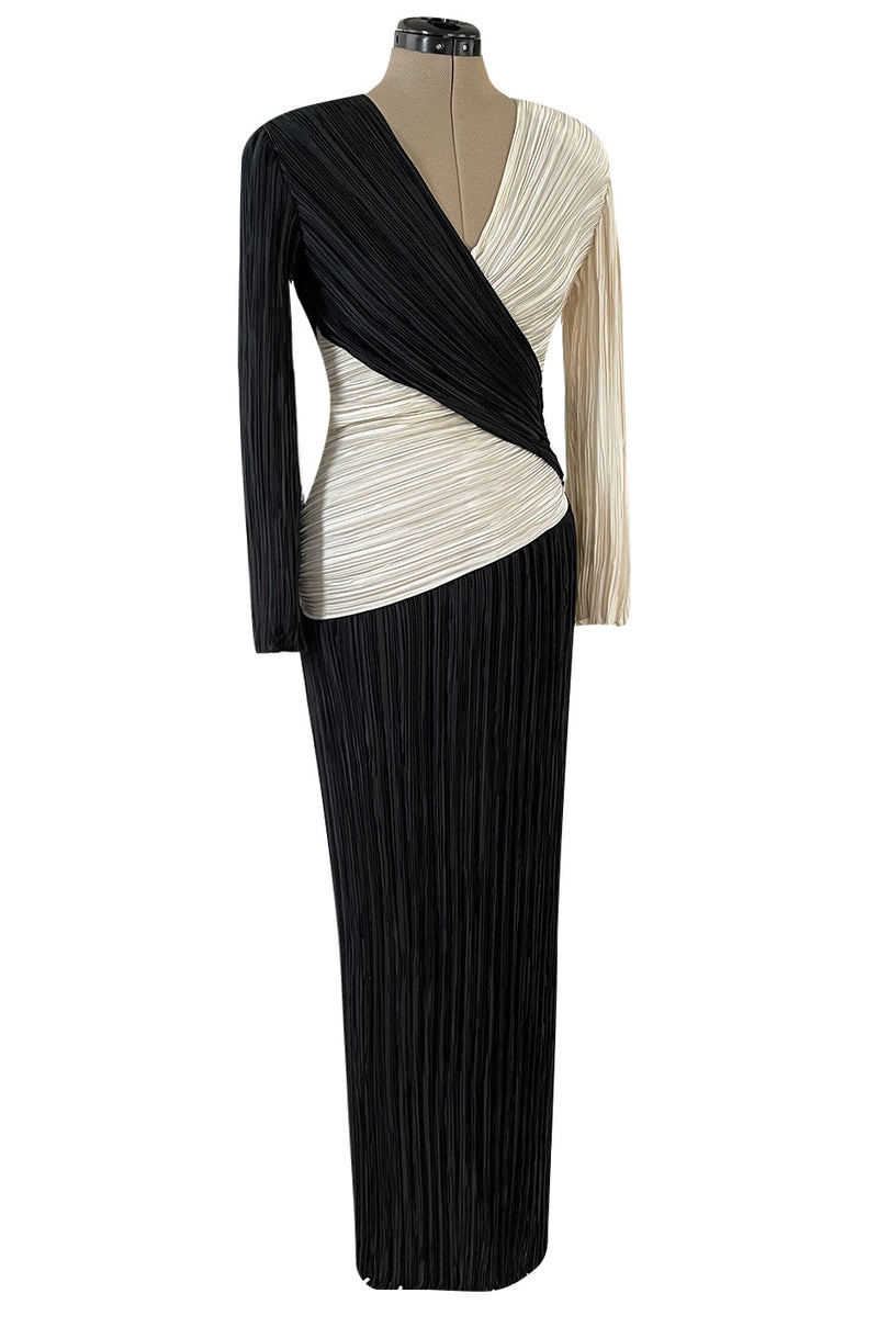 Spring 1980 Mary McFadden Black & Ivory Cross Over Plunge Front & Back Shrimpton Couture Spring 1980 Mary McFadden Black & Ivory Cross Over Plunge Front & Back Shrimpton Couture