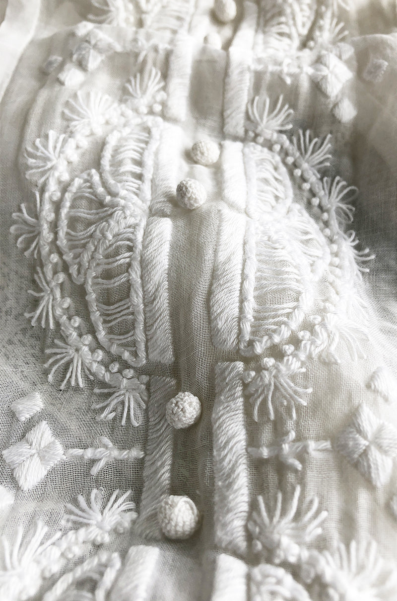 c1900s Antique Fine White Hand Made Linen, Lace & Embroidered Top