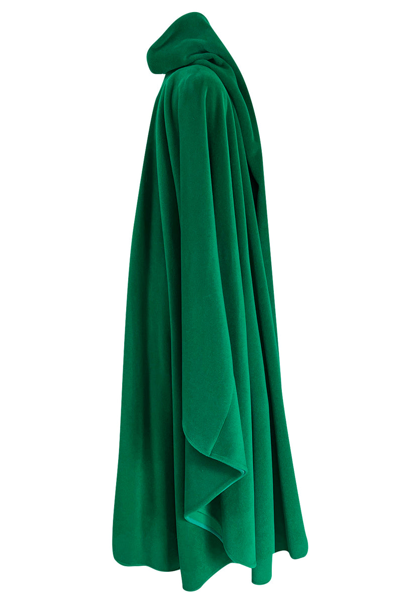 Fabulous Recent Balenciaga Vivid Green Felted Wool Cape w Hood & Front Panels