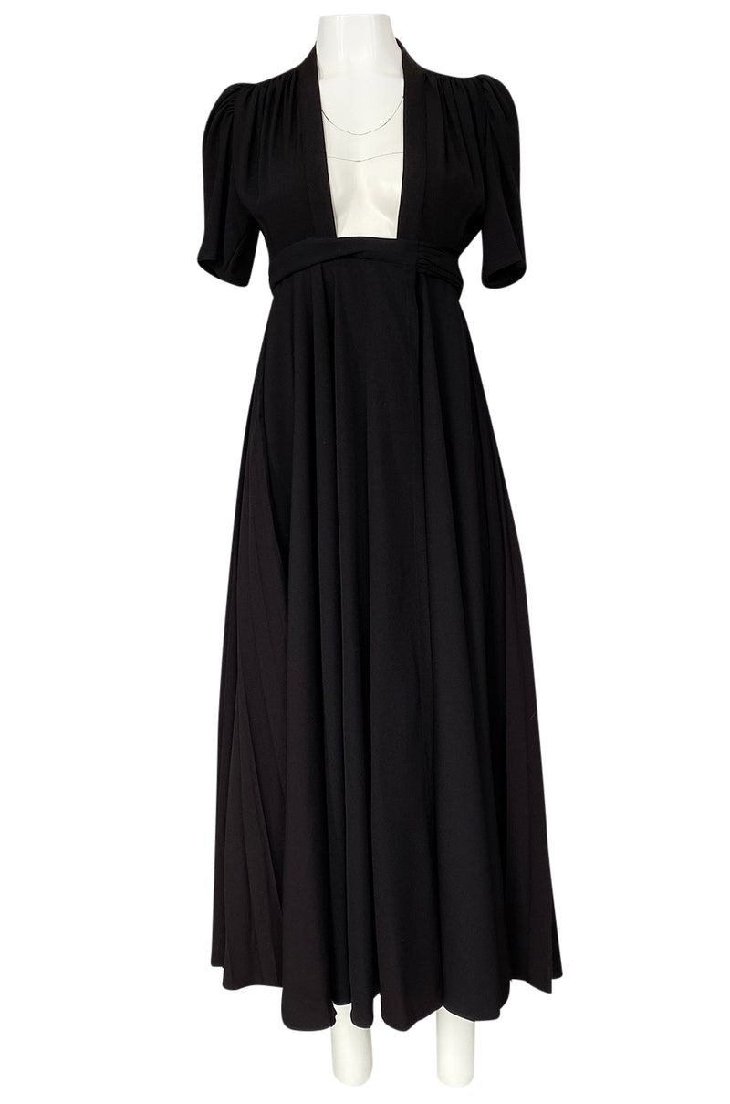 Iconic c.1969 Ossie Clark 'Bridget' Black Crepe Plunge Front Wrap Dres Shrimpton Couture Iconic c.1969 Ossie Clark 'Bridget' Black Crepe Plunge Front Wrap Dres Shrimpton Couture