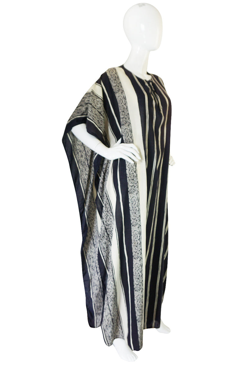 1970s Graphic Black & White Bill Tice Caftan Cover Up