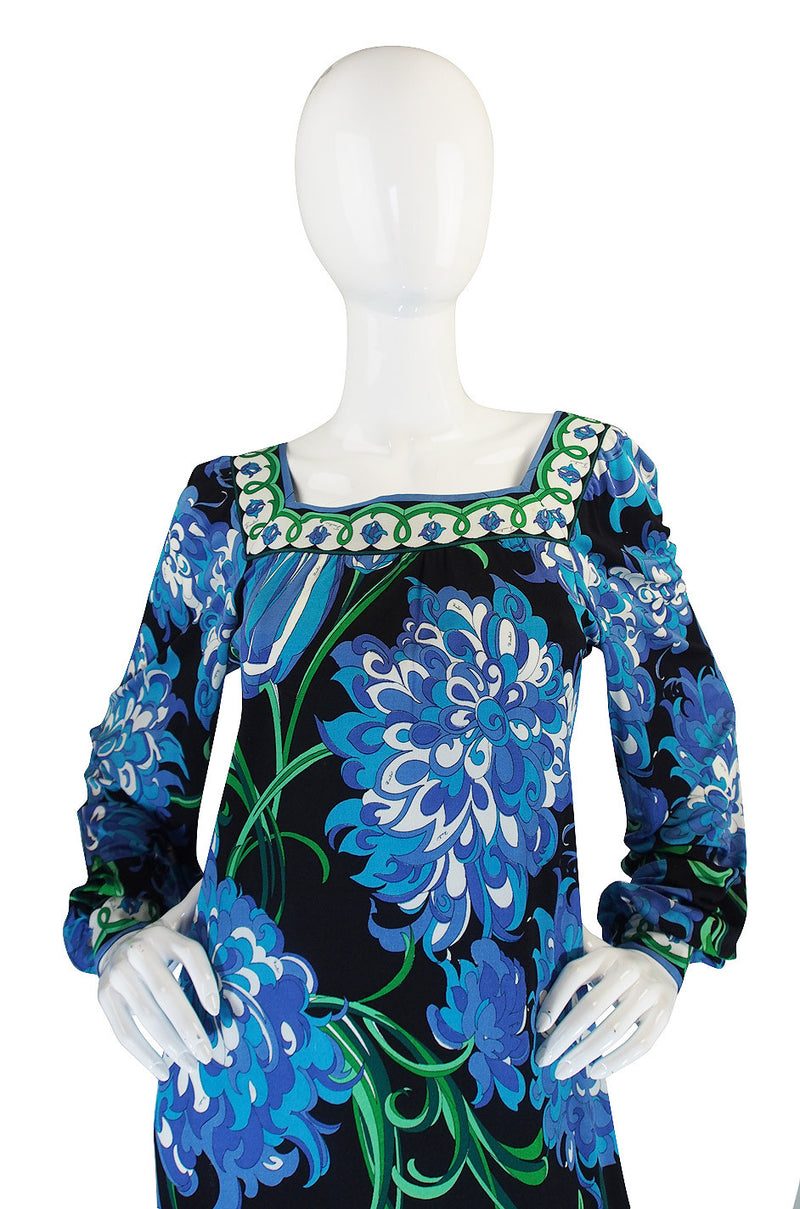 1970s Blue Print Silk Jersey Pucci Caftan Dress