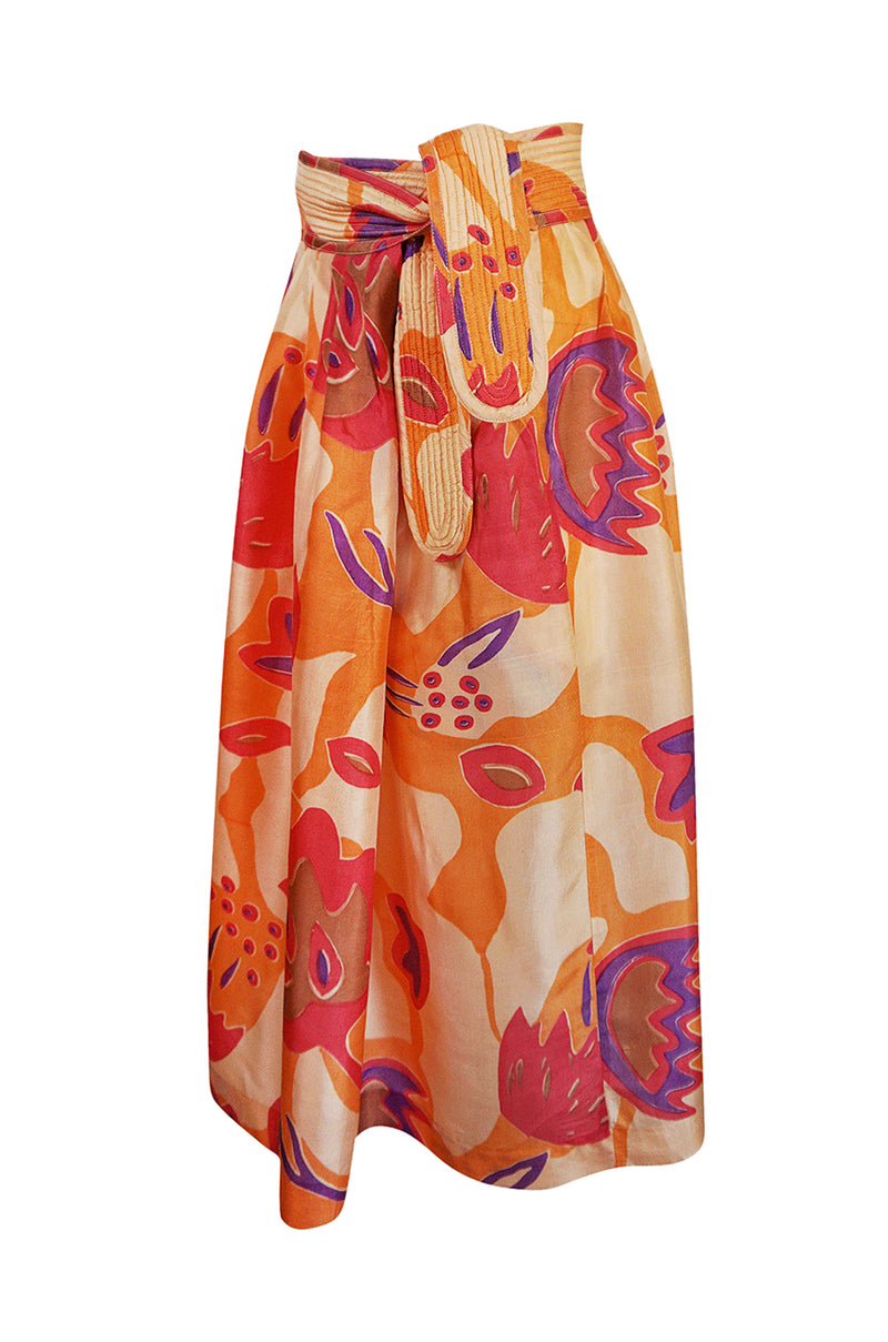1970s Bill Tice Printed Oversized Floral Tissue Silk Peach Skirt