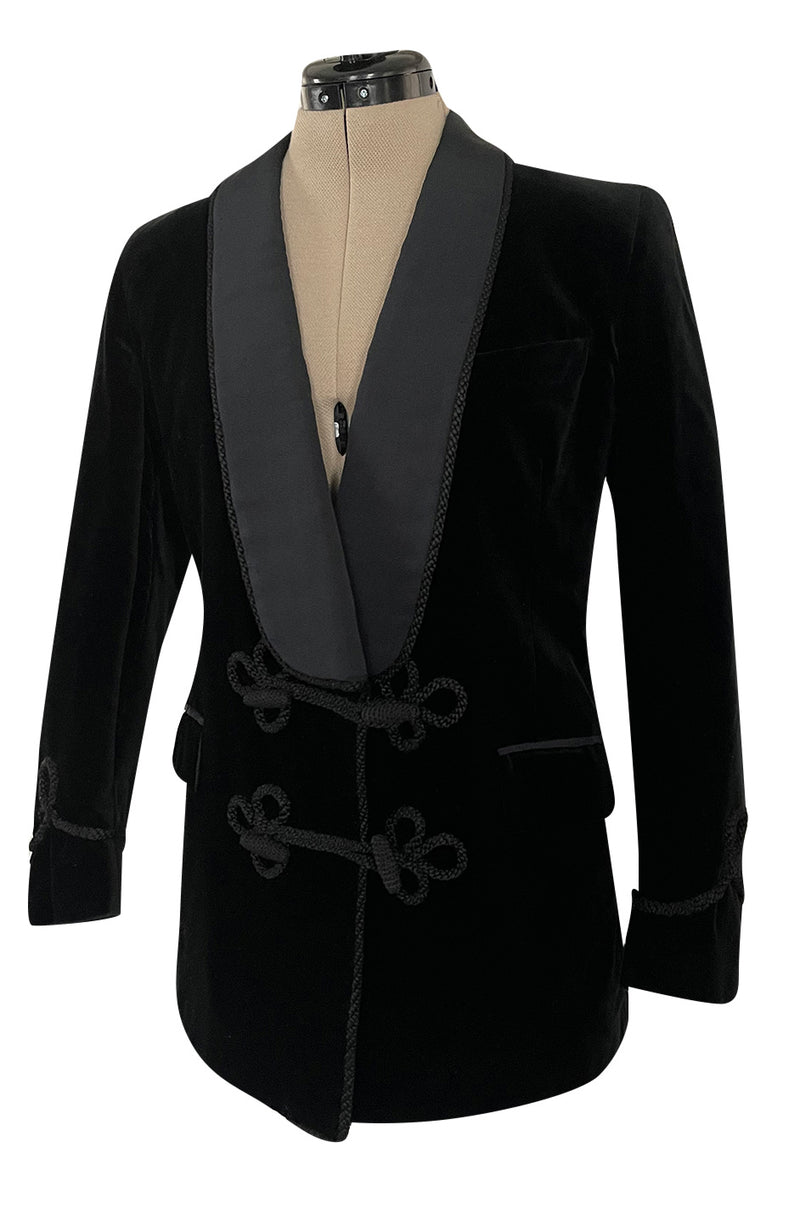 Unbelievable Vintage Turnbull & Asser Men's Black Velvet Smoking Jacket w Braided Silk Cord