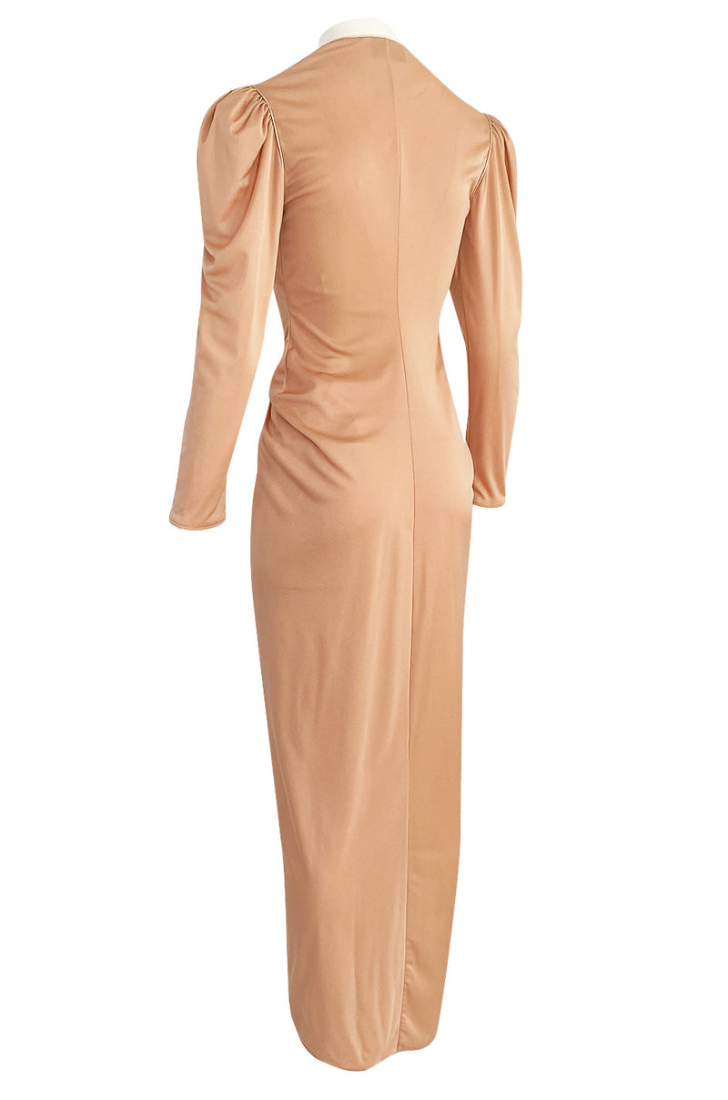 1981 Bill Tice Peach Nylon Jersey Long Sleeve Deep Plunge Dress w Gold Lame Flower & Trim