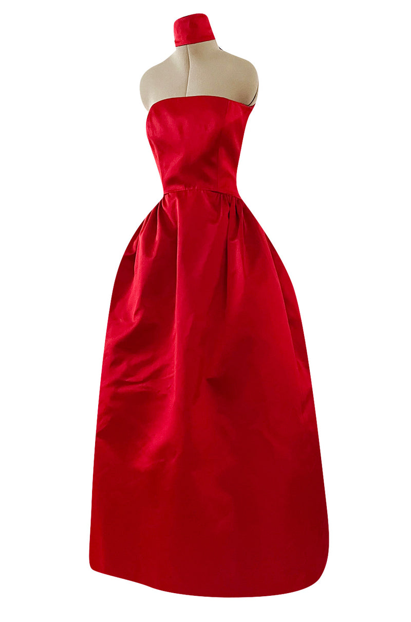 Stunning Halston Fall 2001 Red Silk Satin Dress w Unusual Attached Col Shrimpton Couture Stunning Halston Fall 2001 Red Silk Satin Dress w Unusual Attached Col Shrimpton Couture