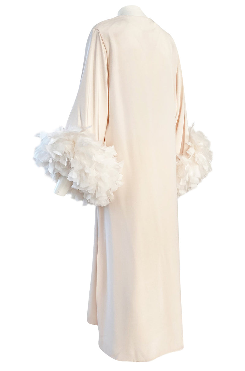 1960s Odette Barsa Loose & Easy Fitting Ivory Silk Caftan w Wide White Feather Cuffs