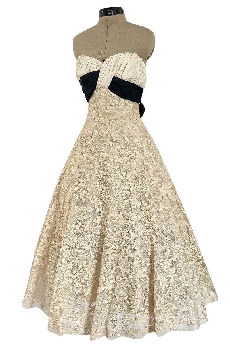 Exceptional Spring 1956 Pierre Balmain Haute Couture Strapless French Alencon Lace & Silk Organza Dress