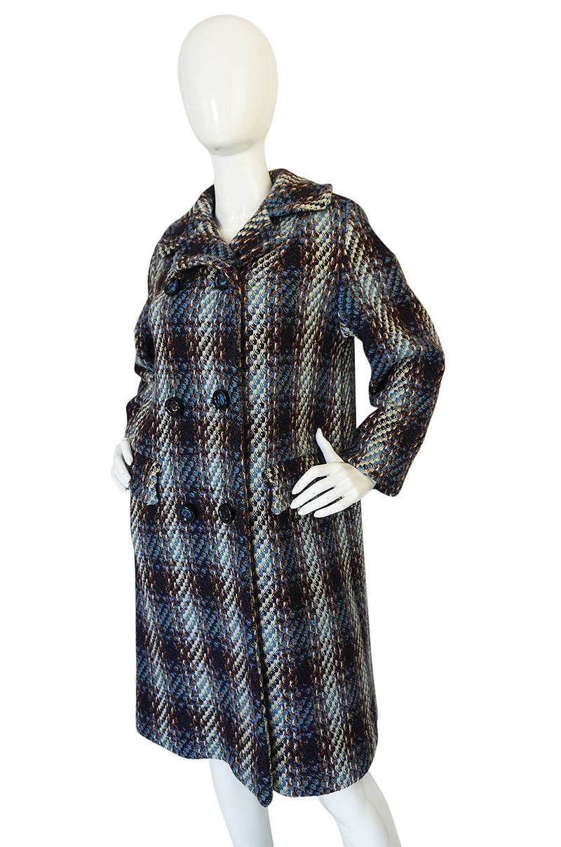 Oversized 1960s Wool Tweed Boucle Coat
