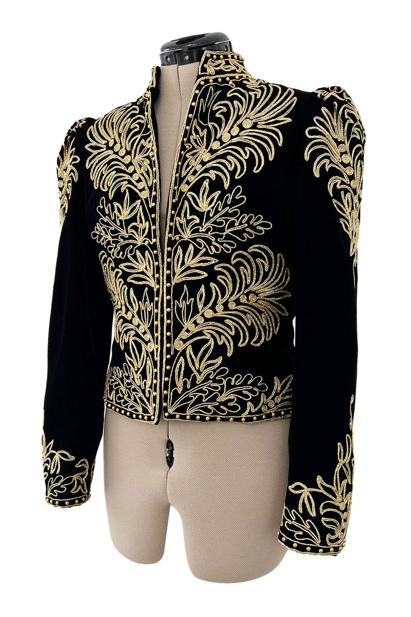Exceptional 1980s Oscar de la Renta Black Velvet & Metallic Gold Cord Applique Jacket