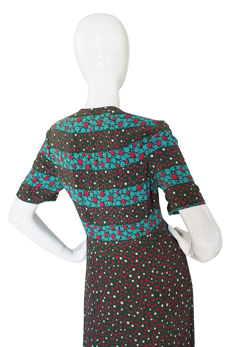 1940s Amazing Green Print Silk Swing Dress