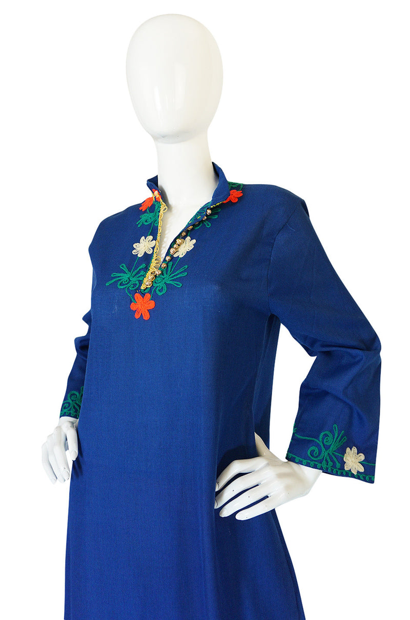 1960s Arts & Crafts Yarn Embroidered Blue Cotton Caftan