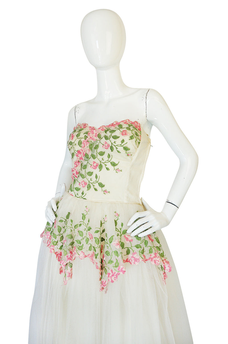1950s Floral Embroidered & Tulle Strapless Dress