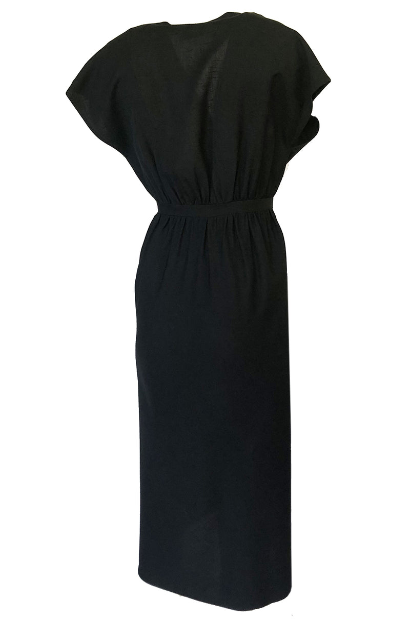 Chic 1970s Halston Light Linen-Silk Wrap Plunge Black Dress Shrimpton Couture Chic 1970s Halston Light Linen-Silk Wrap Plunge Black Dress Shrimpton Couture