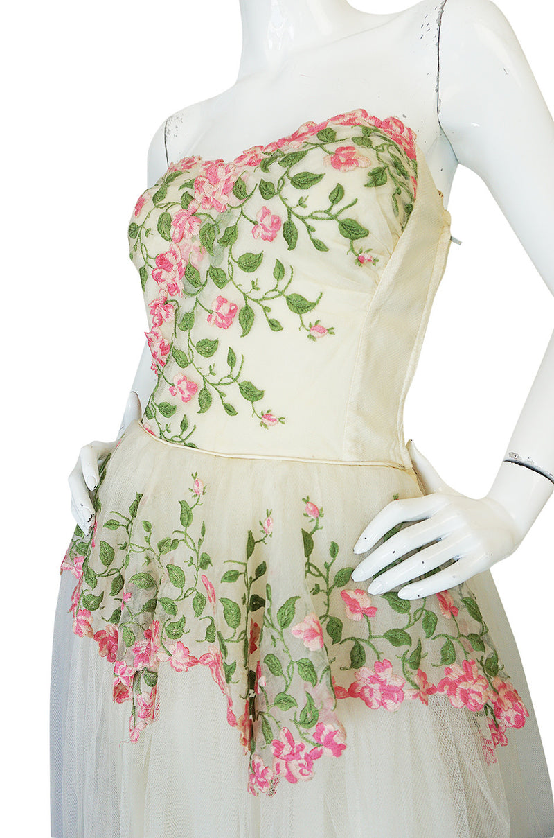 1950s Floral Embroidered & Tulle Strapless Dress