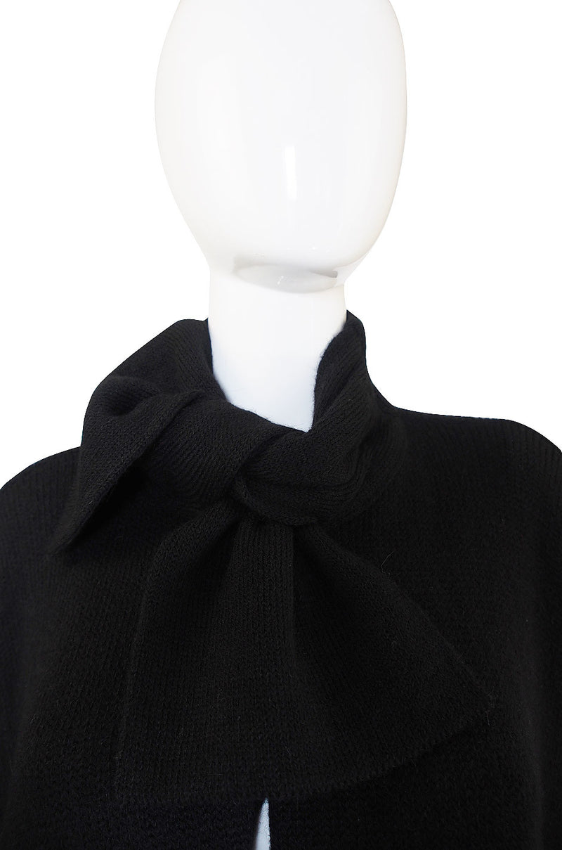 1970s Valentino Knit Cape withTie Neck
