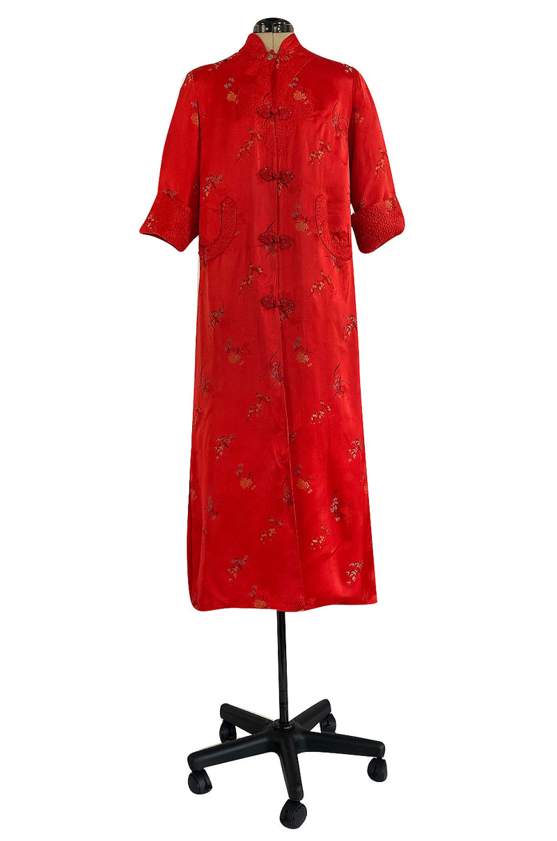 Gorgeous 1950s Red Silk Embroidered Asian Evening Coat w Top Stitched Cuffs & Collar