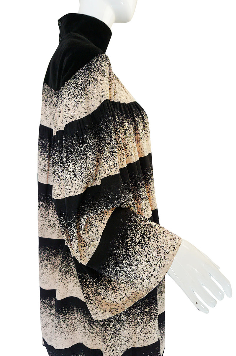 1970s Rare Chloe Printed Silk Velvet Collar Smock Dress
