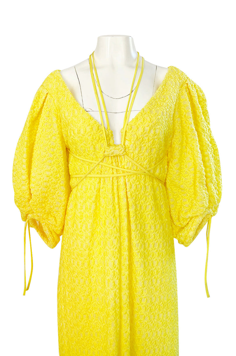 Fall 2016 Rosie Assoulin 'Holster' Bubble Sleeve Yellow Puff Fabric Tie Dress