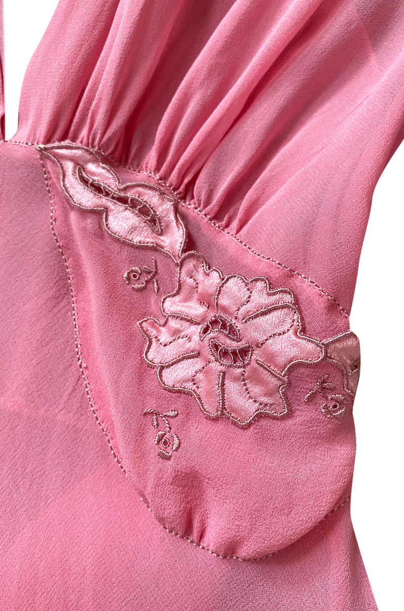 1930s Pink Silk Hand Applique Detailed Boudoir Negligee Lingerie