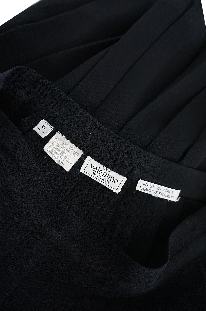 1970s Knife Pleated Black Wool Crepe Valentino Skirt