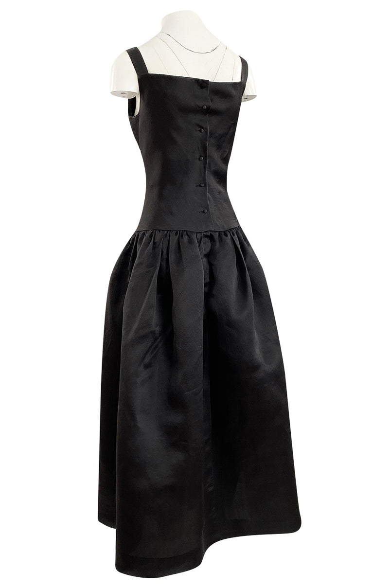 1980s Oscar De La Renta Black Silk Taffeta Dropped Waist Full Skirt Dr Shrimpton Couture 1980s Oscar De La Renta Black Silk Taffeta Dropped Waist Full Skirt Dr Shrimpton Couture