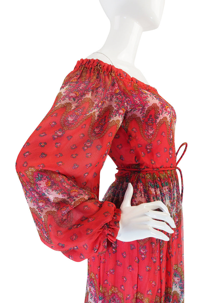 1970s Off Shoulder Silk Print Mollie Parnis Dress