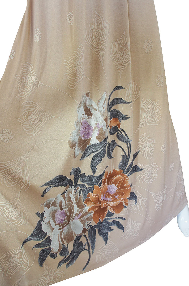 c.1976 Mac Tac Floral Printed Nylon Jersey Dress w Balloon Sleeves