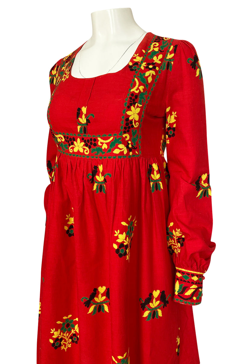 1960s Dollyrockers Bright Floral Printed Red Cotton Caftan Dress
