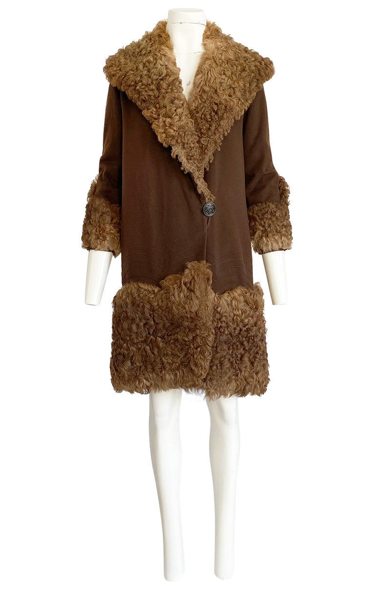 Exceptional 1920s Deep Brown Fine Wool Flapper Coat w Curly Sheepskin Collar Cuffs & Hem