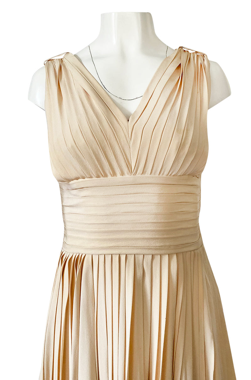 1960s Unlabeled Norman Norell Creamy Ivory Silk Knife Pleat Dress