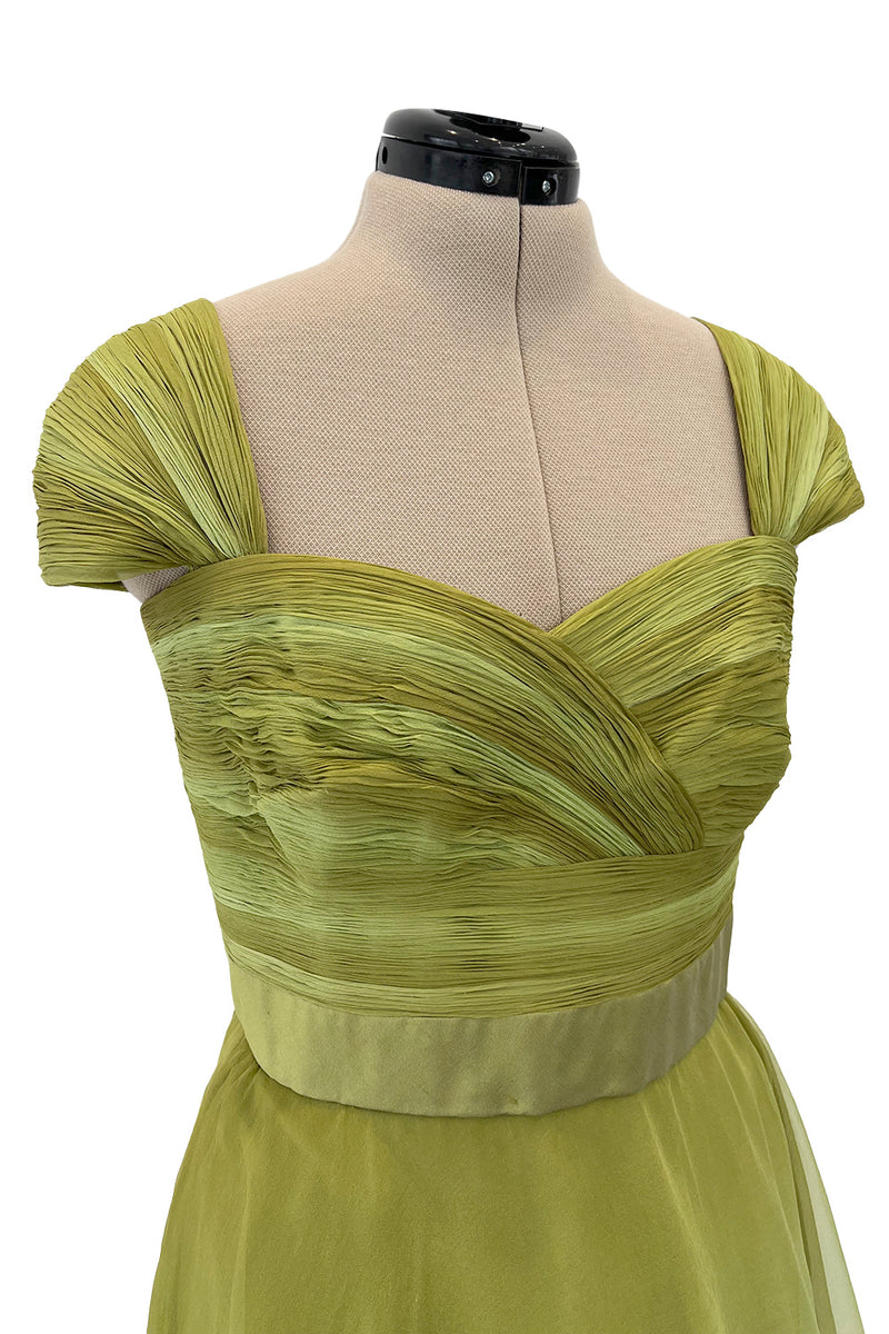 Incredible Spring 2005 Valentino Haute Couture Green Ombre Bias Cut Silk Chiffon Dress w Pleated Bodice
