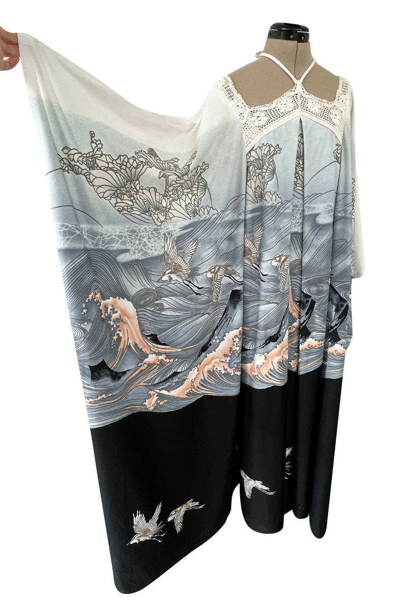 Spectacular 1970s Jean Varon Crane Print Jersey Caftan Dress w Hand Crocheted Collar