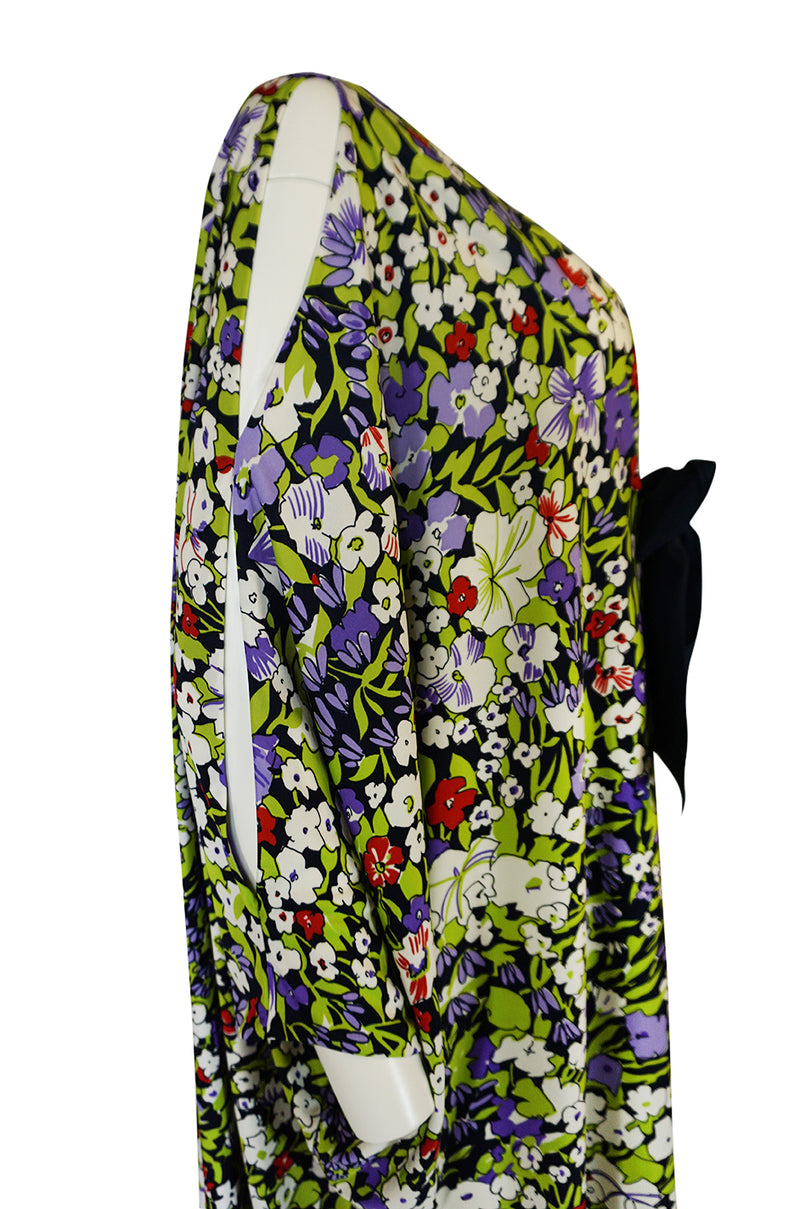 1970s Lanvin Floral Printed Fluid Jersey Ribbon Front Caftan Dress