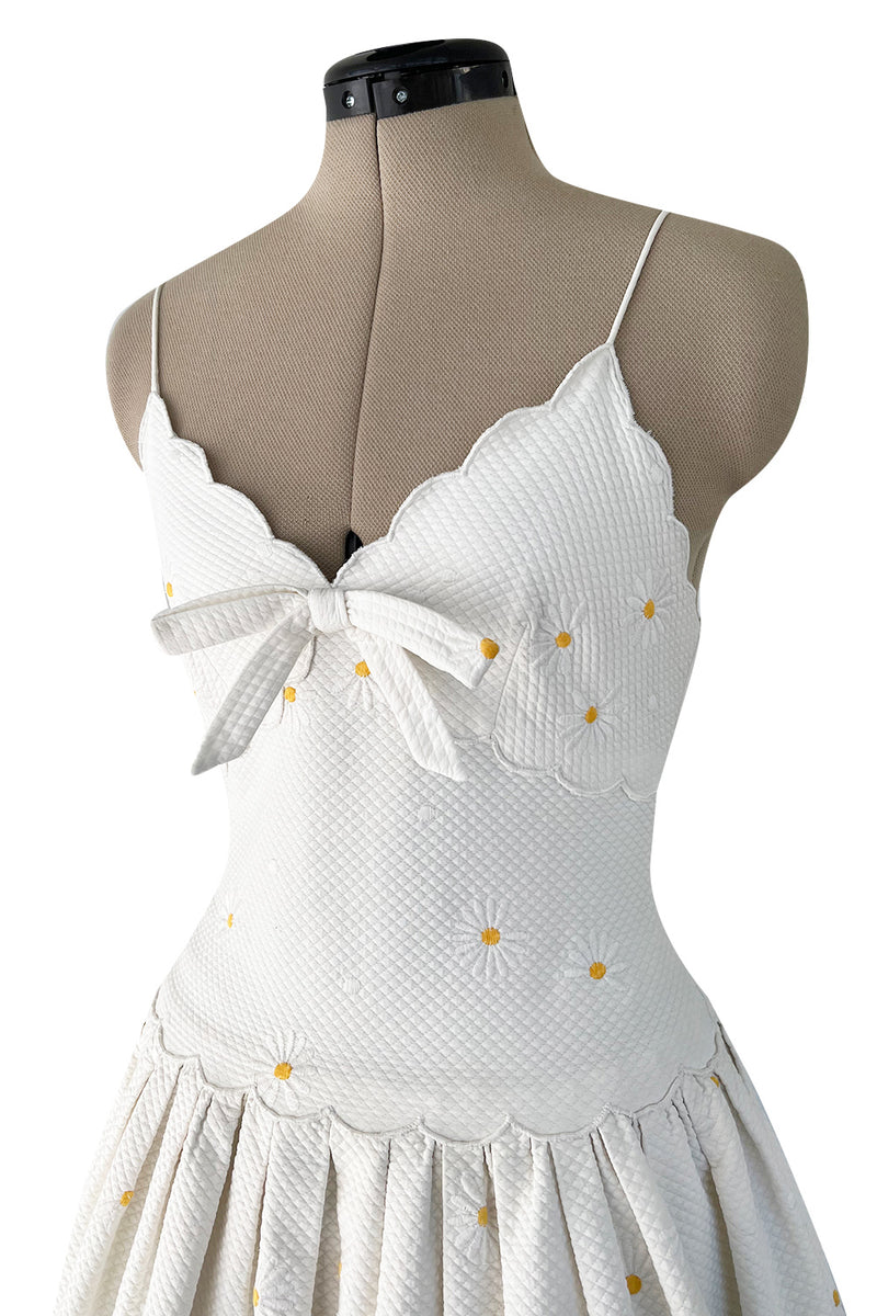 Prettiest 1960s Nina Ricci White Cotton Waffle Weave Pique Dress w Embroidered Daisies