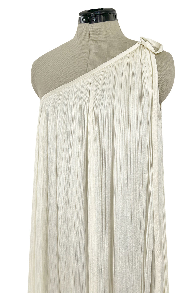 Fabulous 1970s Halston Ivory Pleated One Shoulder Lose & Easy to Wear Dress