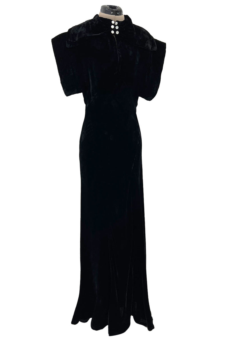 Stunning 1930s Black Silk Velvet Bias Cut Dress w Top Stitched Sleeves Shrimpton Couture Stunning 1930s Black Silk Velvet Bias Cut Dress w Top Stitched Sleeves Shrimpton Couture