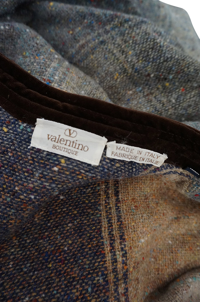 c.1974 Valentino Boutique Nubby Wool Oversized Check Cape