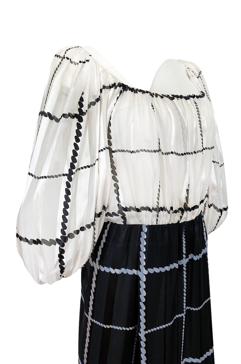 1970s Pauline Trigere Contrasting Black & White Silk Rope Print On or Off Shoulder Dress