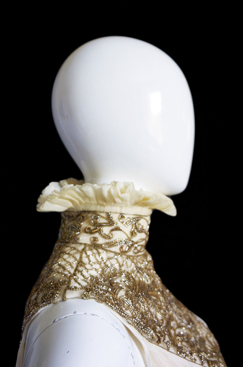 F2006 Alexander McQueen Feather Dress Shrimpton Couture F2006 Alexander McQueen Feather Dress Shrimpton Couture