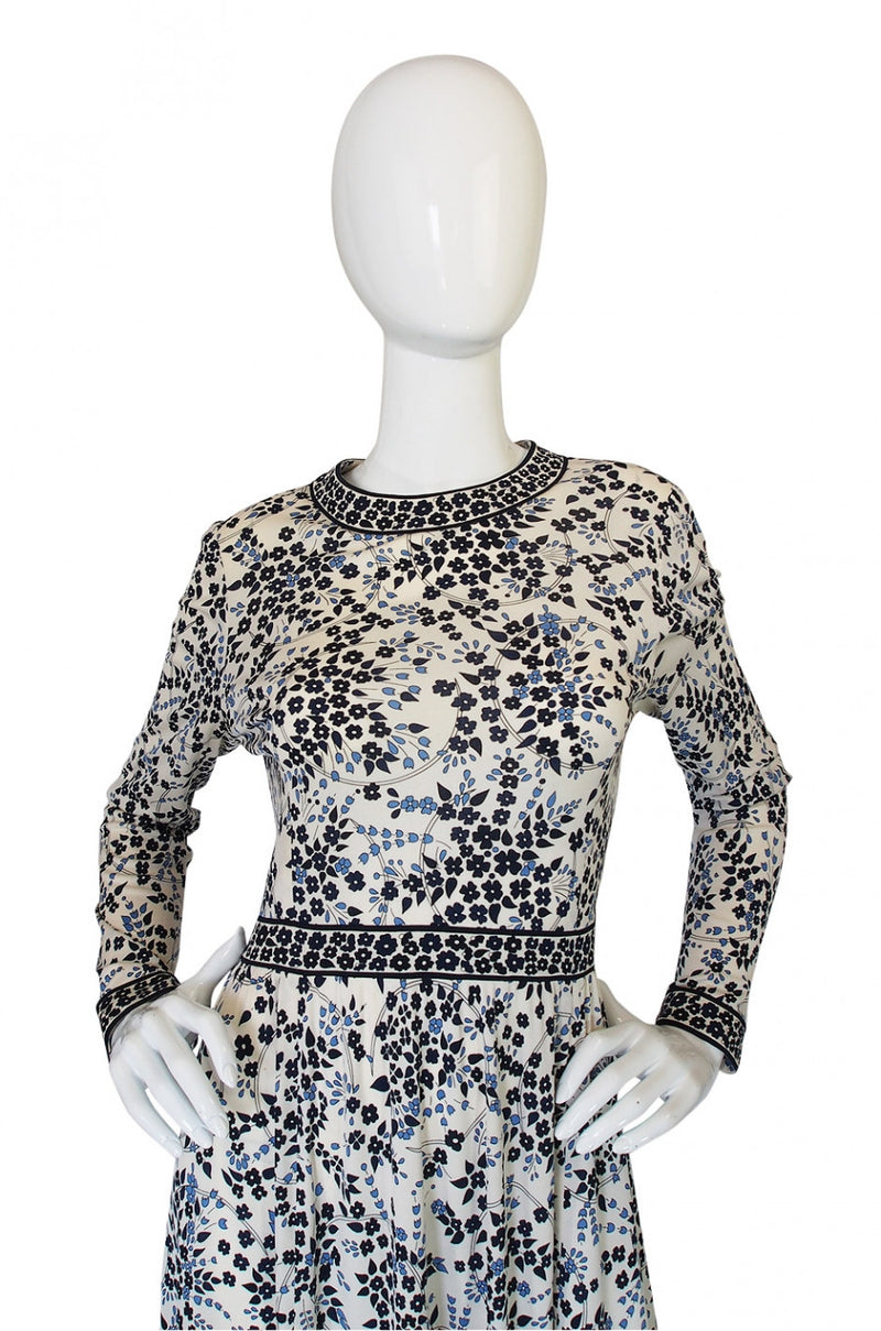 1970s Bessi White & Blue Print Dress