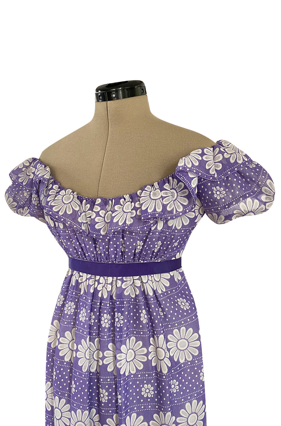 Late 1960s Anne Fogarty Soft Lavender Purple & White Floral Off Should –  Shrimpton Couture