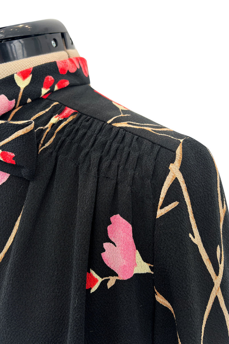 Wonderful 1980s Hanae Mori Vibrant Floral Print Silk Crepe Swing or Tent Jacket