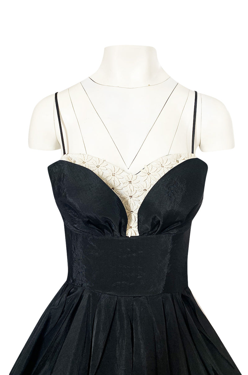 1950s Unlabeled Black Full Circle Skirted Silk Dress w Daisy Applique Bust