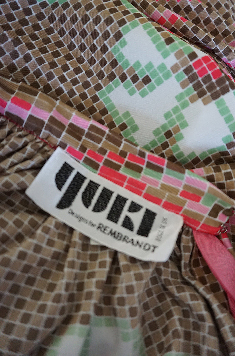 Rare 1970s Yuki Halter Caftan Digital Print Jersey Dress